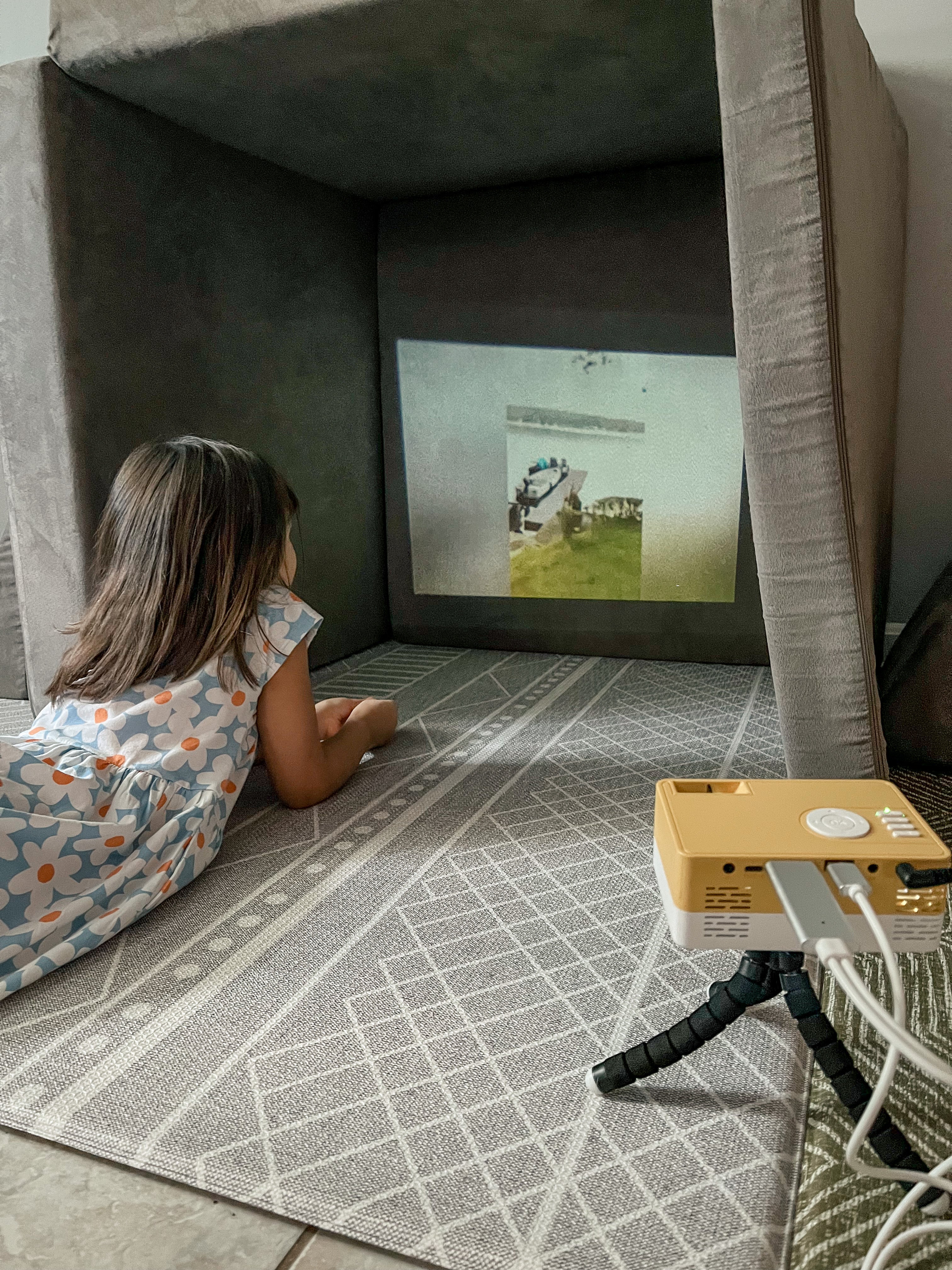 Porto Projector™ -  Kids HDMI Portable Mini Movie Projector