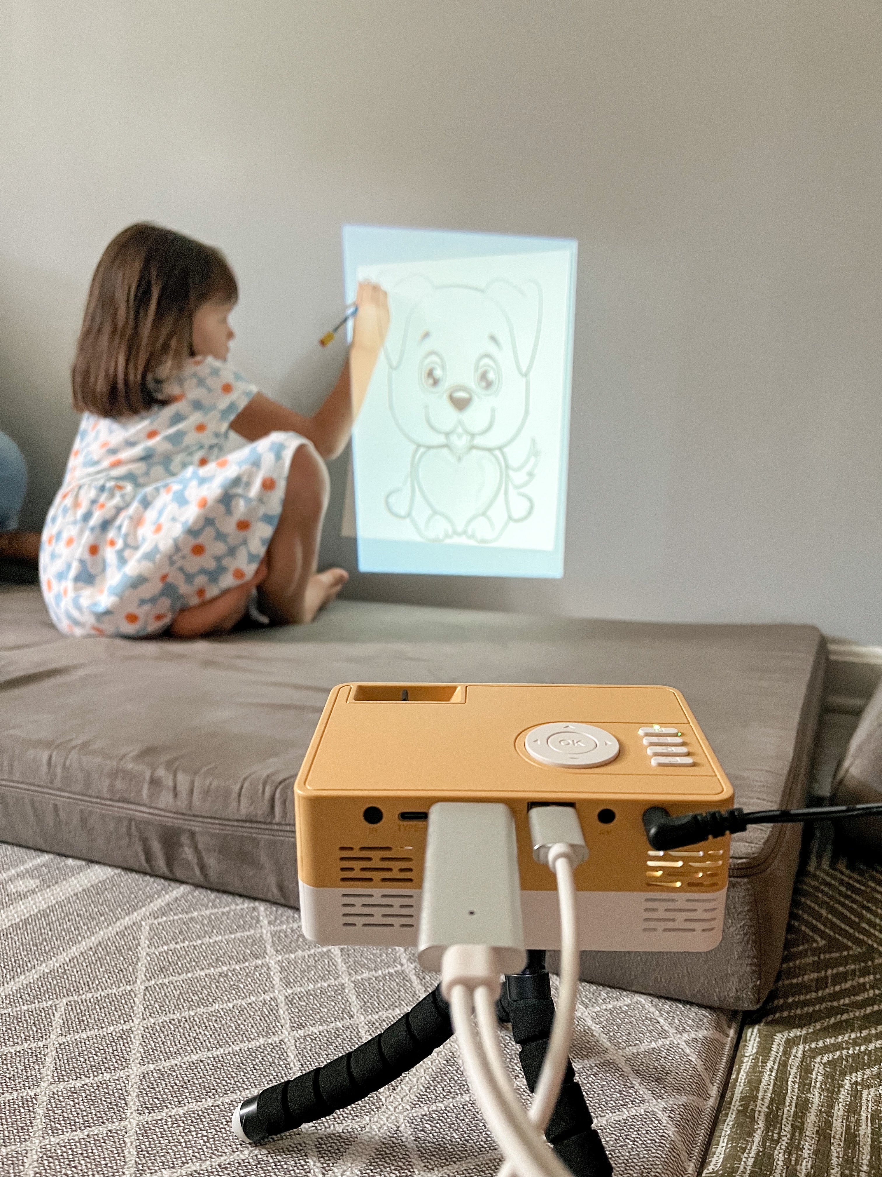 Porto Projector™ -  Kids HDMI Portable Mini Movie Projector